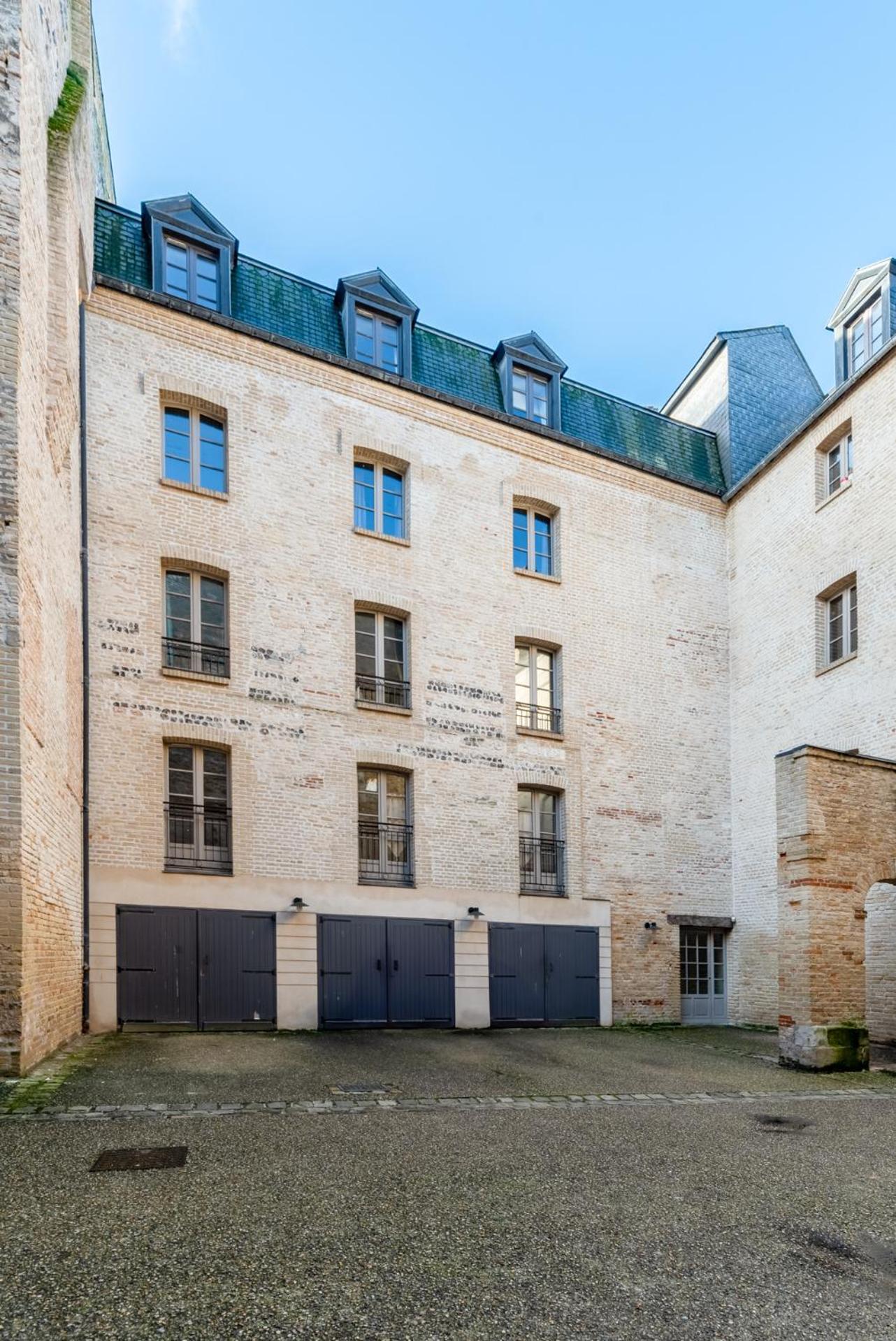 "Hinkley" Centre Ville Place De Parking Prive Dieppe Luaran gambar
